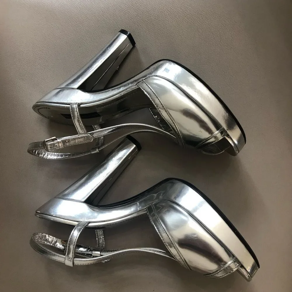 Burberry metallic  platform heels sandals 10.5 - Picture 4 of 8